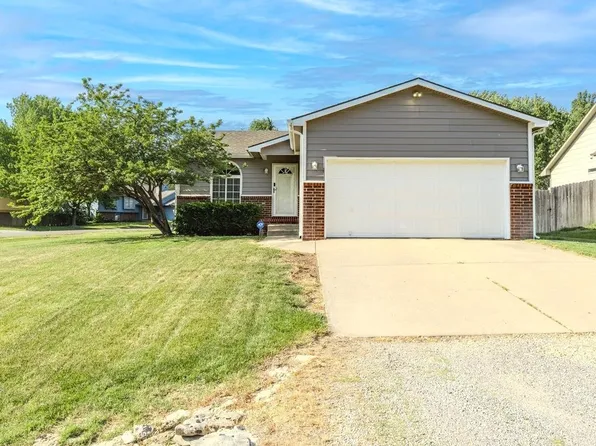 418 W Woodland Dr, Derby, KS 67037