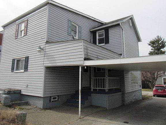 3rd image of 117 Richmond St
