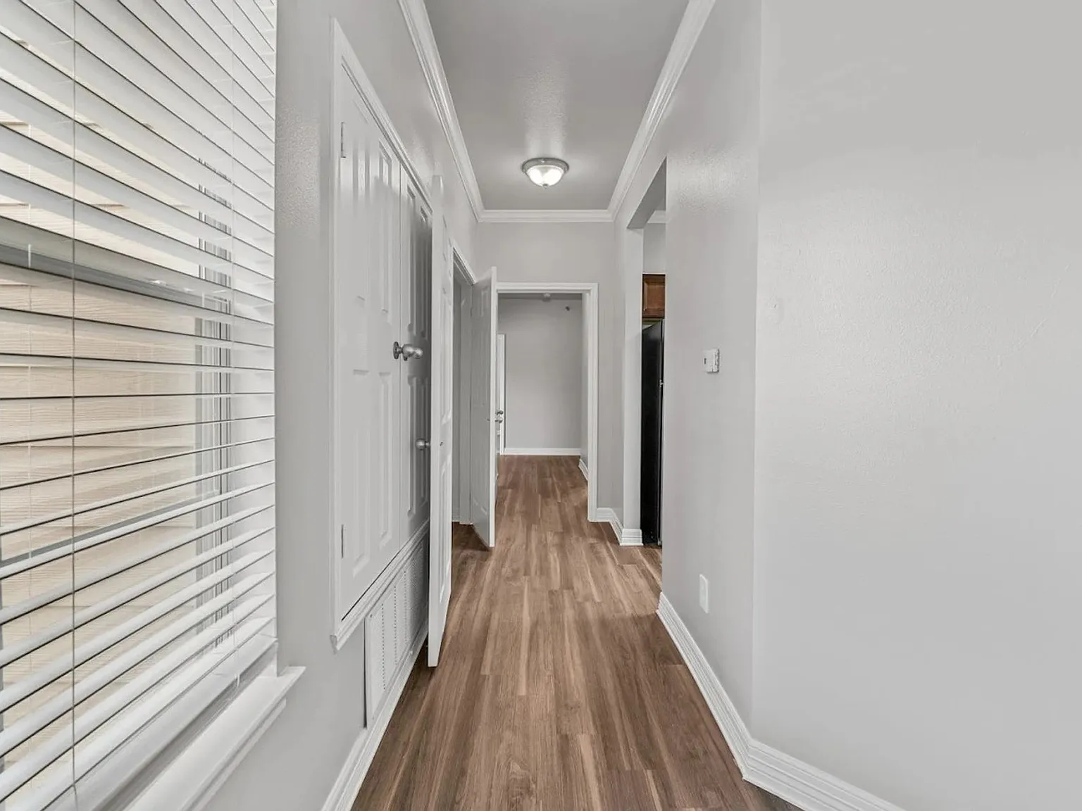The Woods Luxury Apartments — Photo 4