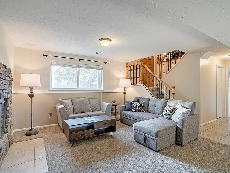 7500 Teller St — Photo 12