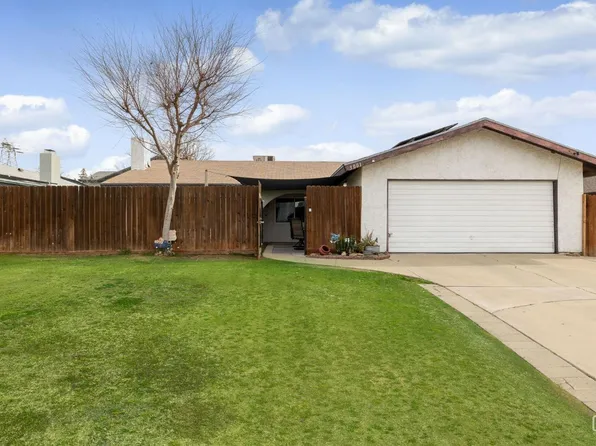 3001 Royal Oak Dr, Bakersfield, CA 93306