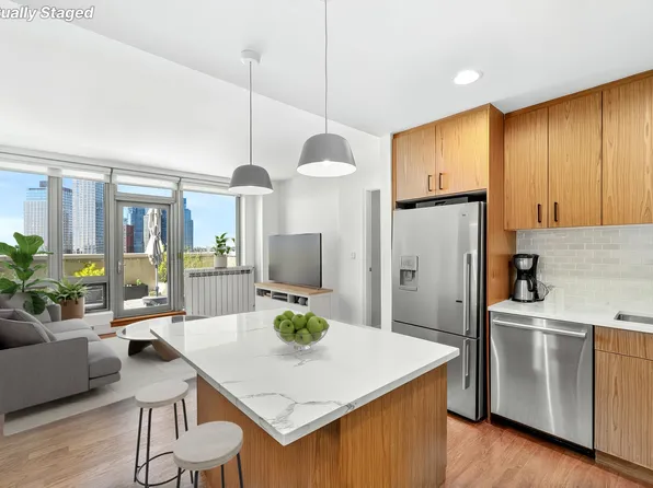 5-49 Borden Avenue 9K image 2 of 14