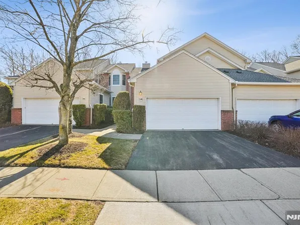 24 Leonard Ter #12, Roseland, NJ 07068