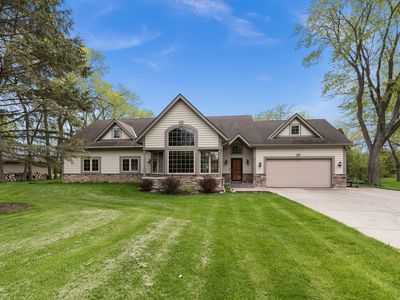 723 W Mequon Rd, Mequon, WI, 53092