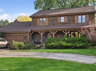 4170 Oak Ridge Rd, Crystal Lake, IL 60012