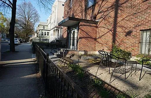 25 Linden Ave #12 — Photo 14