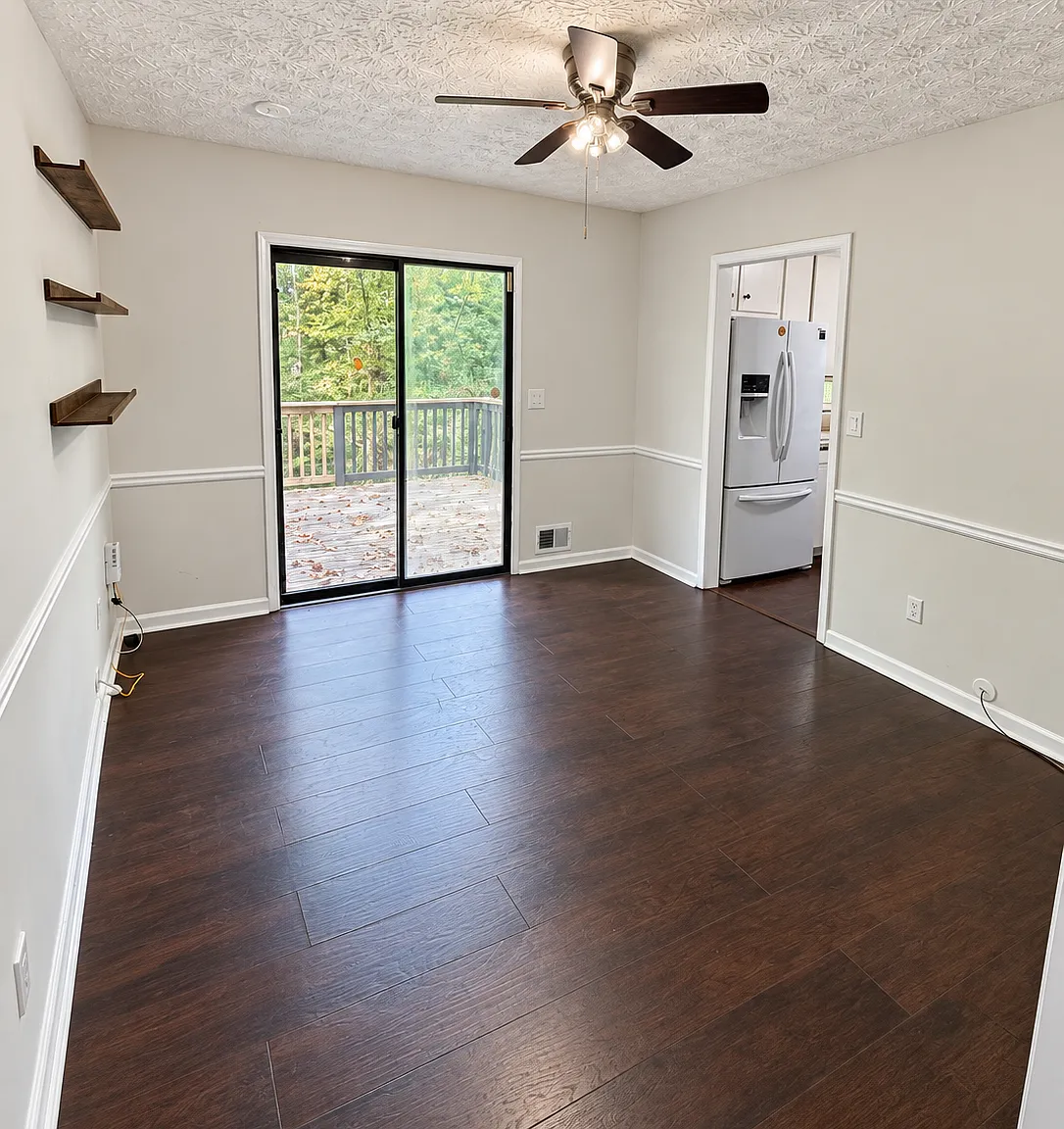 3 bed, 1248 sqft, $2,400 — Photo 4