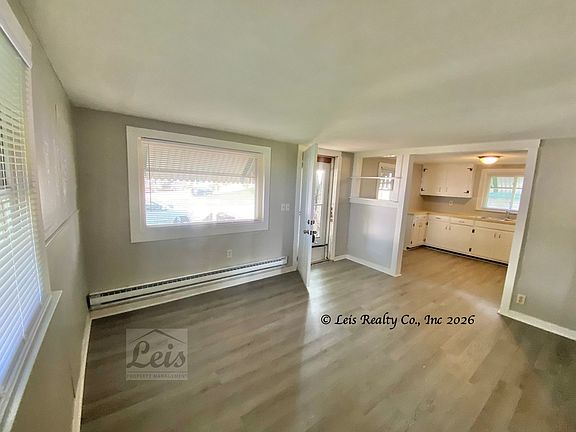 2nd image of 442 E 5th St
