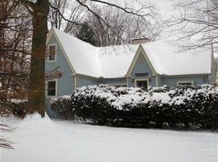 2546 Dover Center Rd, Westlake, OH 44145