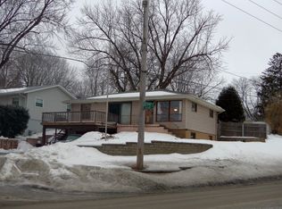 2223 Allan St, Sioux City, IA 51103