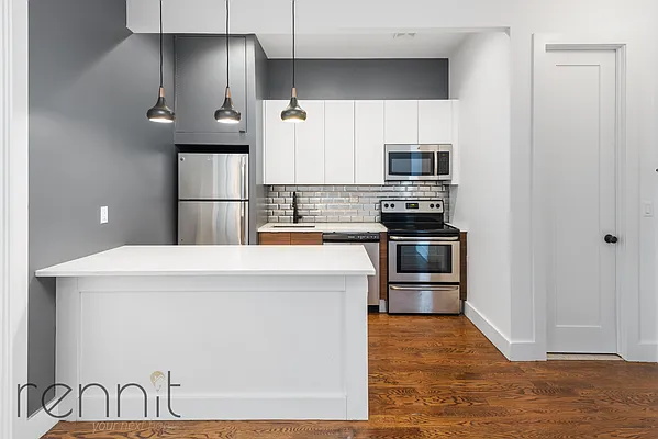 Rented by Rennit Inc. | media 3