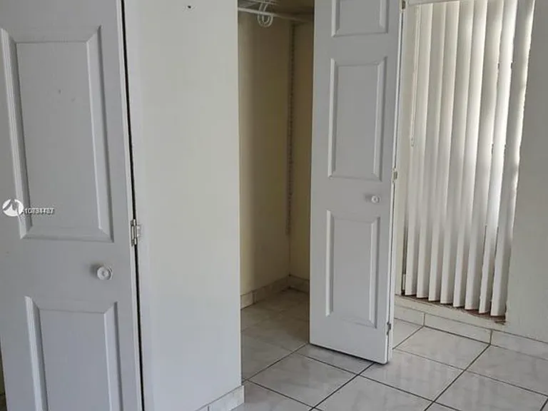 11405 SW 112th Ter — Photo 39