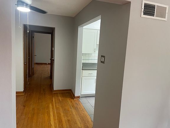 5th image of 5228-5230 Jamieson Ave #5228