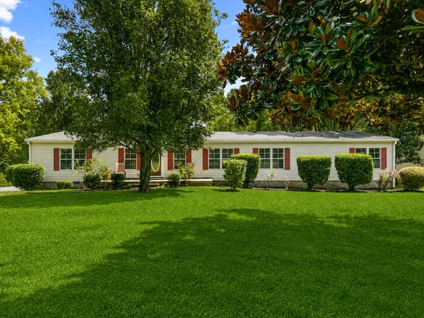1356 Sam Johnson Rd, Columbia, TN 38401
