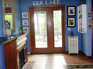 13435 Wapameo Dr, Rapid City, MI 49676