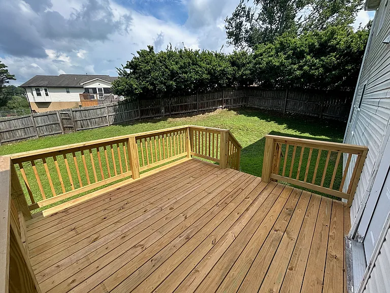 61 Hugo Dr — Photo 7
