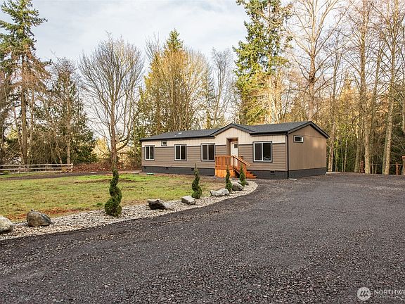 2nd image of 211 S Barr Road