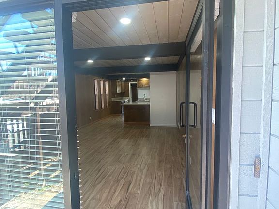 5th image of 615 Junipero Ave APT 1