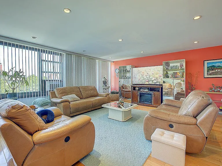 10-11 162nd St #7A — Photo 3