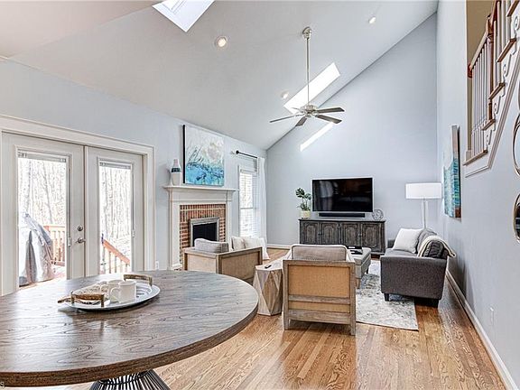 2nd image of 2405 Southwick Dr