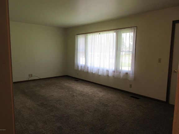 2nd image of 35747 Margurite Ln