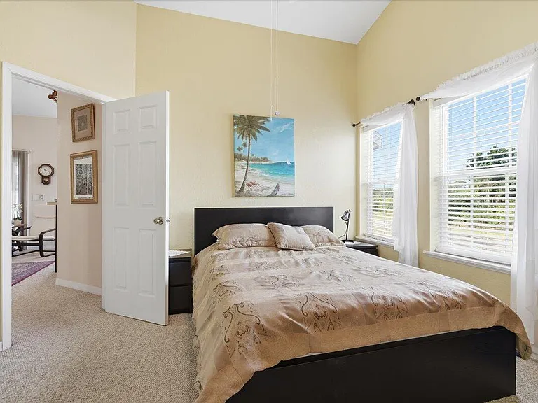 1810 Waterford Dr #6 — Photo 13