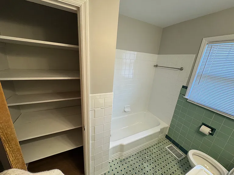 1724 Silver Ln — Photo 27