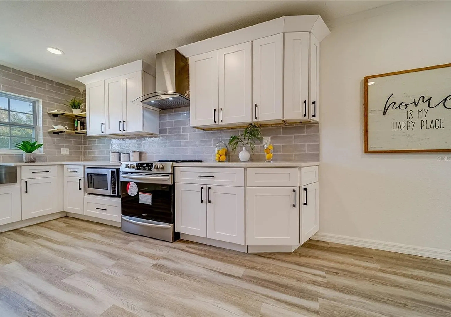 3/2/2 in Seminole - Completely updated — Photo 4