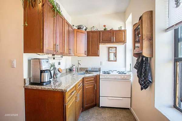 Rented by Corcoran | media 11