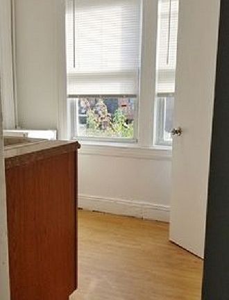 3rd image of 8115 45th Ave #1