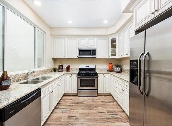 5th image of 7001 Passons Blvd