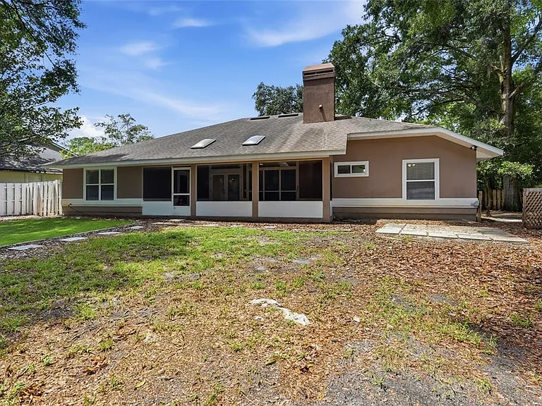 1111 SW 80th Dr — Photo 25