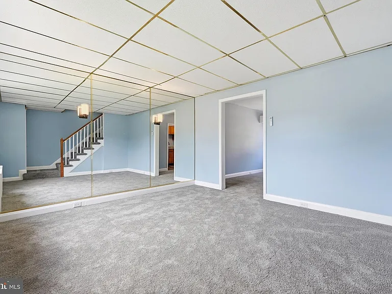 934 Argonne Dr — Photo 8