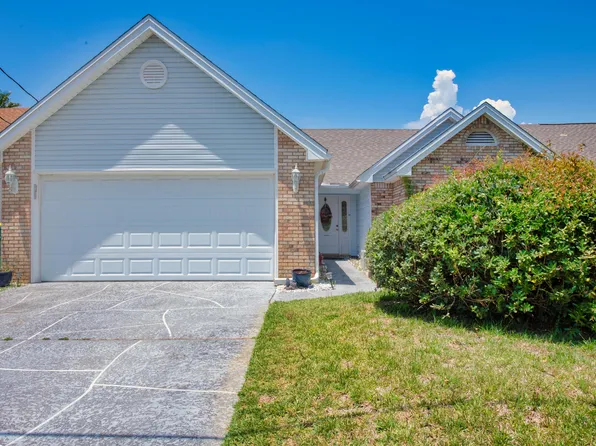 417 Sandy Ridge Cir, Mary Esther, FL 32569