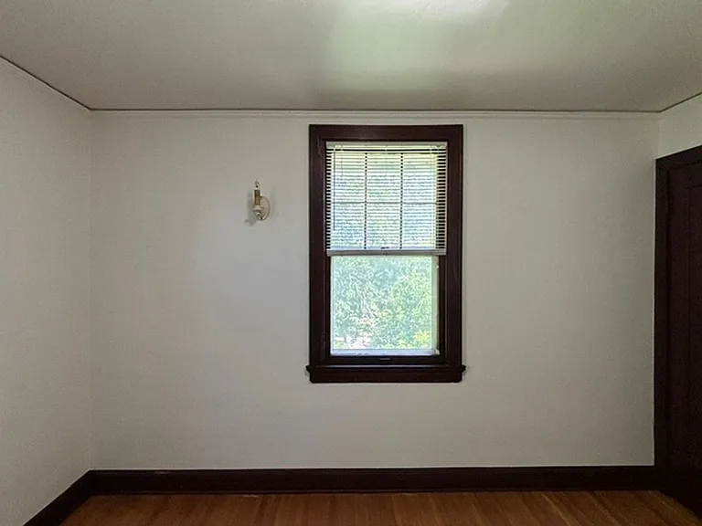241 Dayton Ave — Photo 15