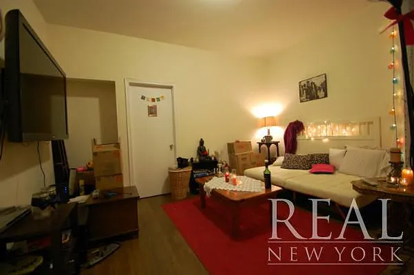 Rented by REAL New York | media 19