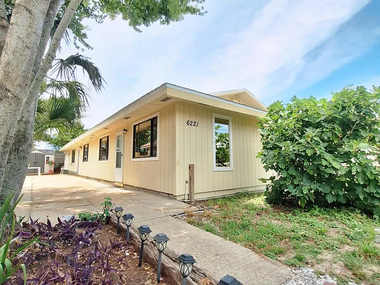 6221 Pinetree Ave #A — Photo 26