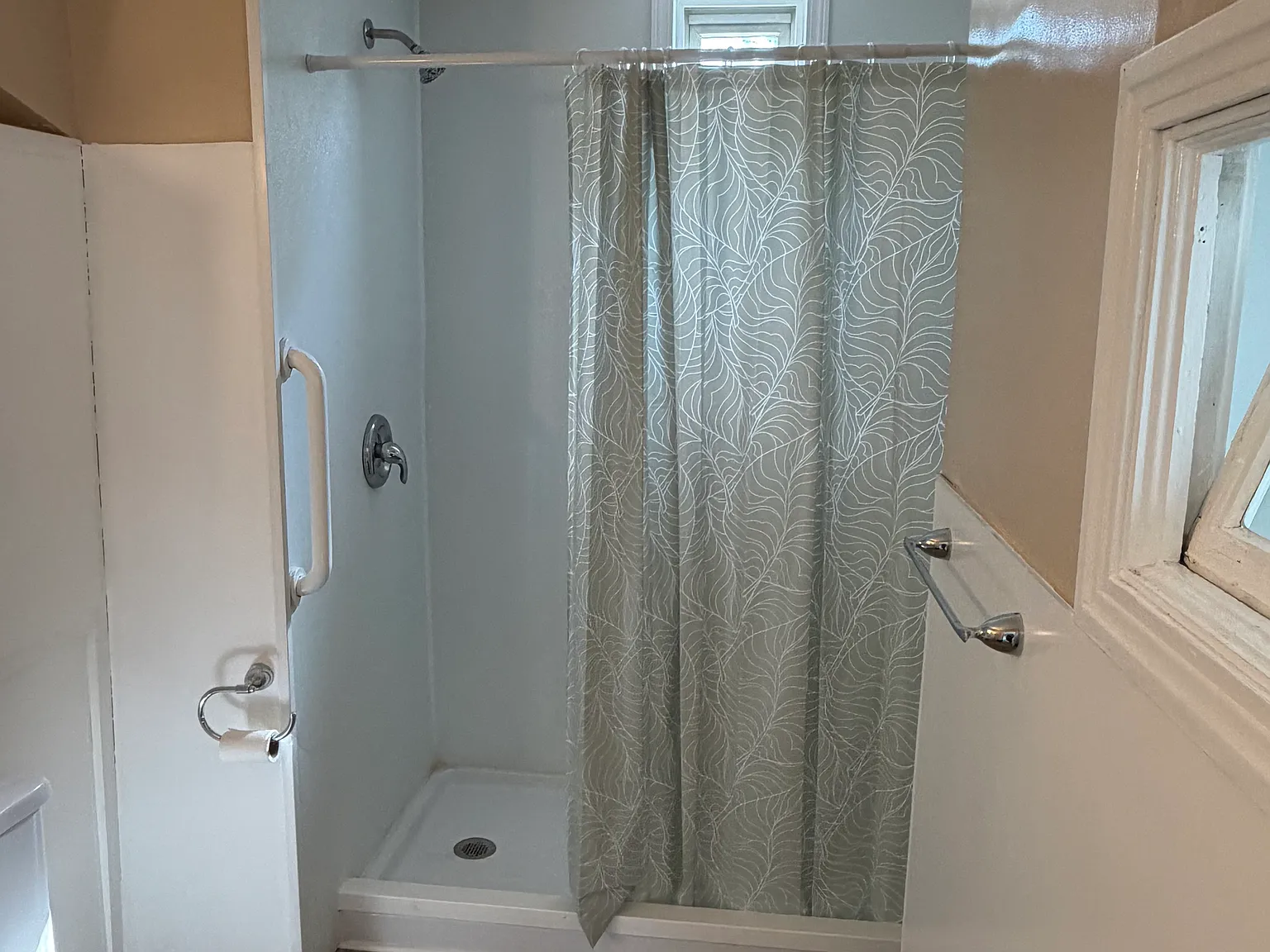 2 bed, $850 — Photo 3