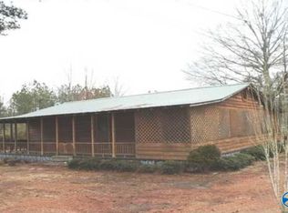 15 Opal St, Centre, AL 35960