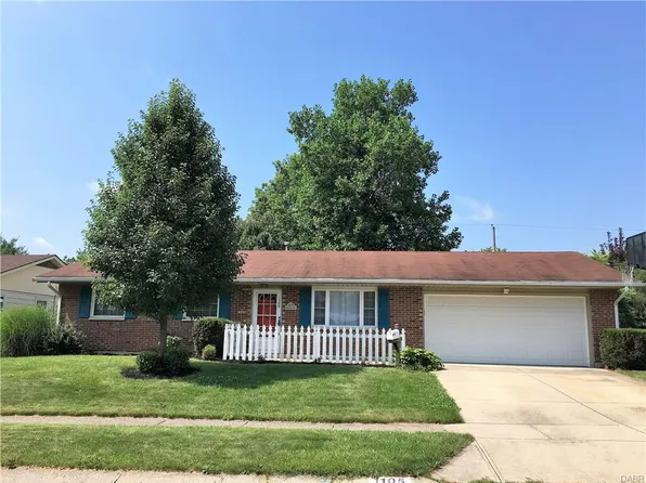 1105 Edgebrook Ave, New Carlisle, OH 45344