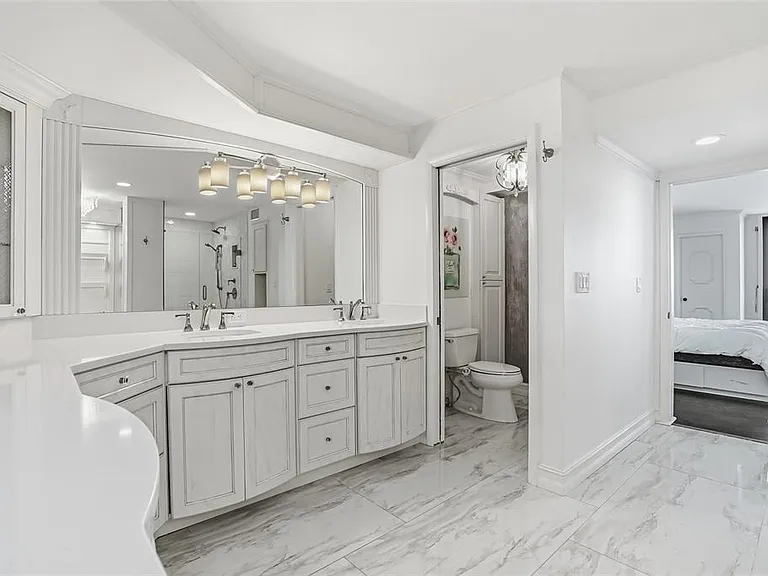 5700 Mariner St #702 — Photo 31