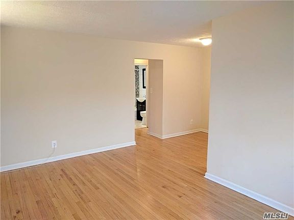 3rd image of 6956 138th St