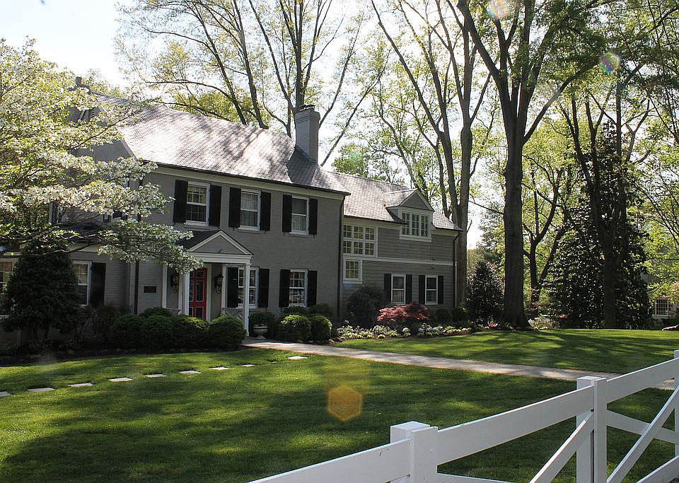 1st image of 31 Twin Lake Ln