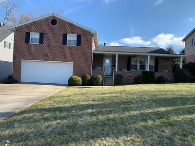 405 Glenview Dr, Lower Burrell, PA, 15068