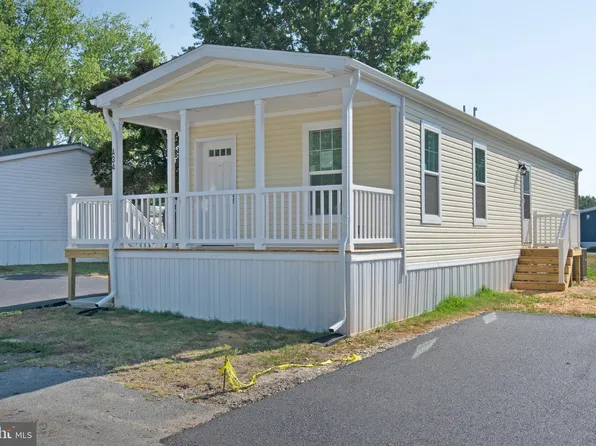 1679 S State St Trailer A34, Dover, DE 19901