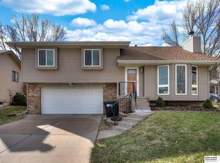 4656 S 148th St, Omaha, NE 68137