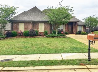 537 Springhill Xing, Brandon, MS 39047