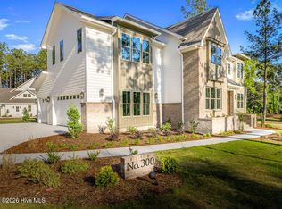 300 Sloan Ln, Pinehurst, NC 28374