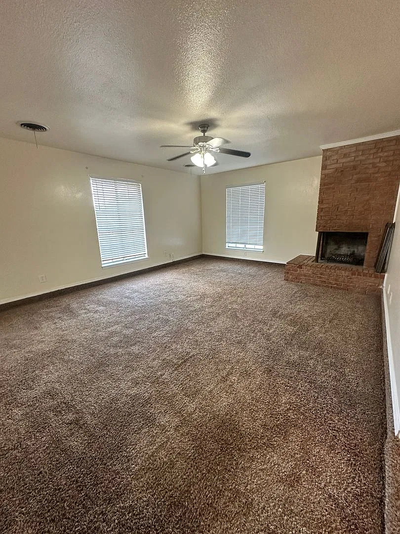 29 Southridge — Photo 3