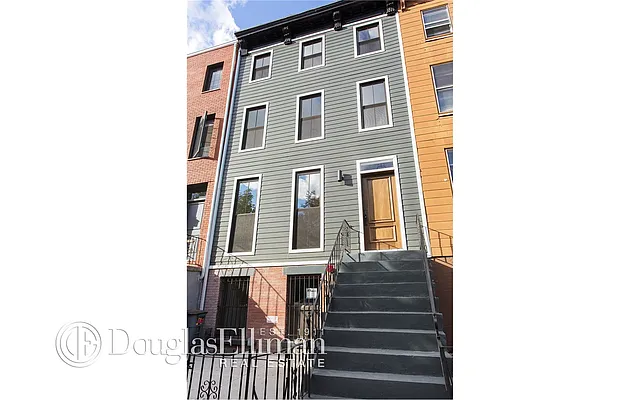 Rented by Douglas Elliman | media 22